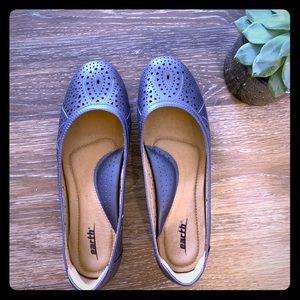 Earth Ballet Flats